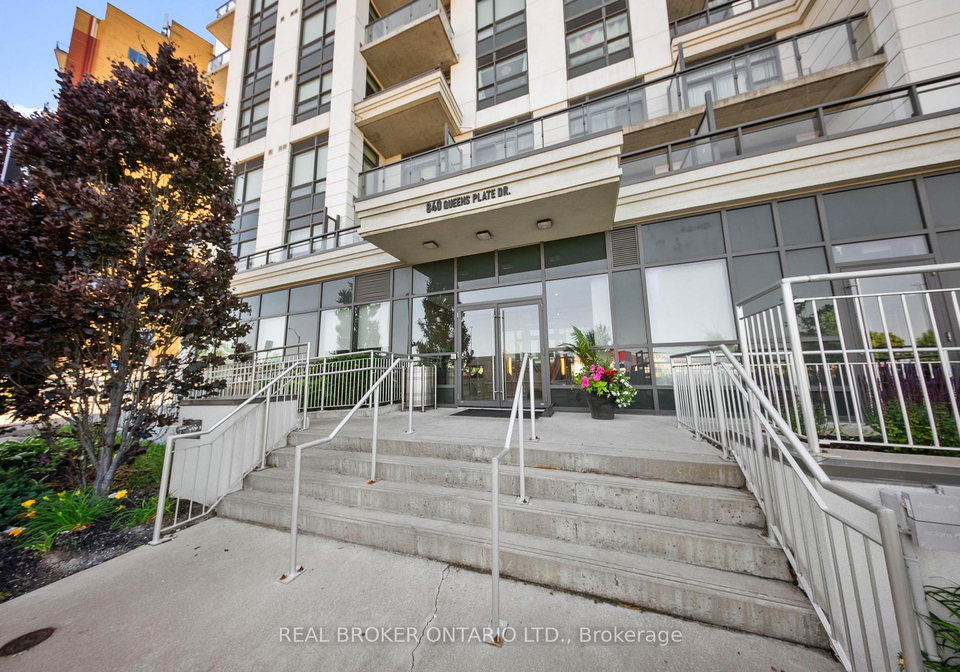 840-queens-plate-drive-etobicoke-ontario-w12535766
