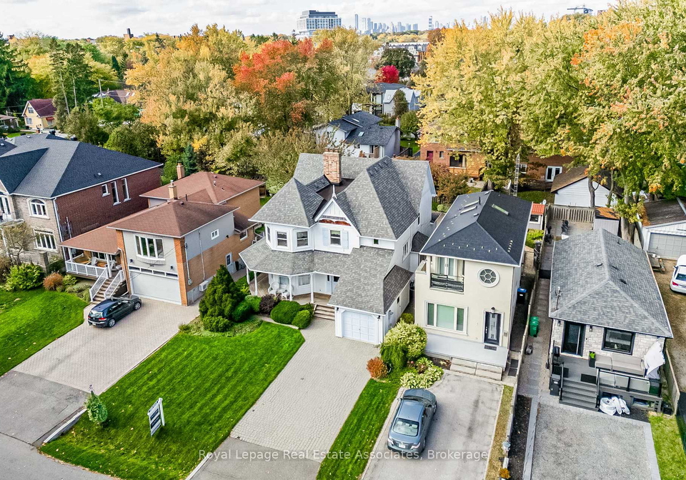 599-lakeside-avenue-mississauga-ontario-w12535838