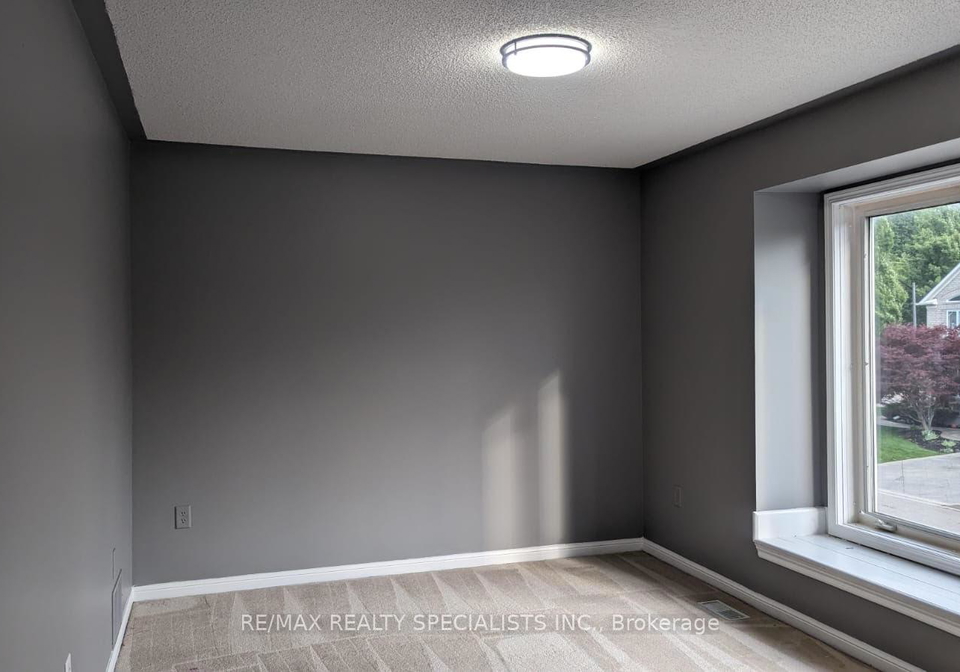7149-sunthorpe-lane-mississauga-ontario-w12535976