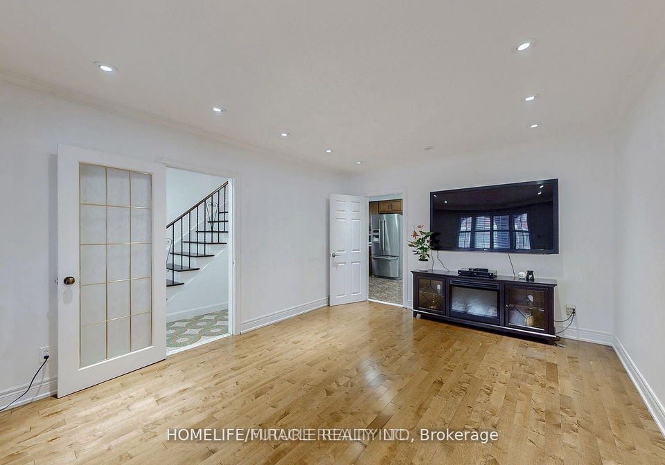 845-runnymede-road-toronto-ontario-w12536152