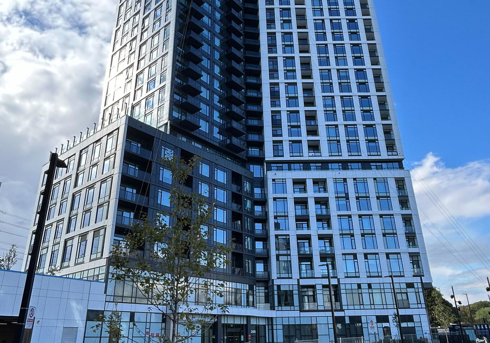2495-eglinton-avenue-w-mississauga-ontario-w12536158