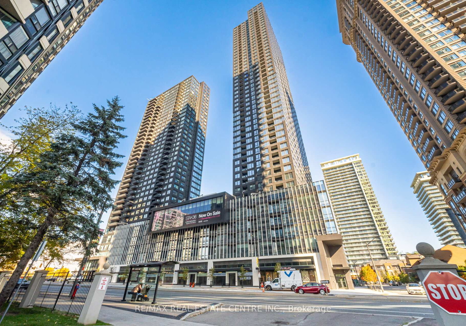395-square-one-drive-mississauga-ontario-w12536310