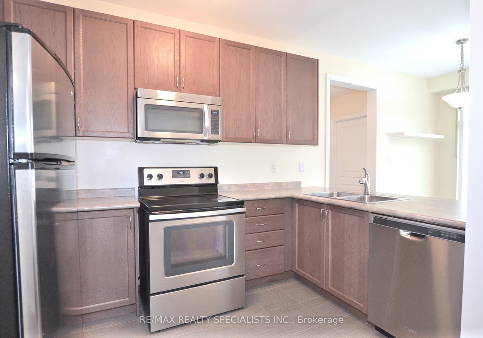 1520-haws-crescent-milton-ontario-w12536622