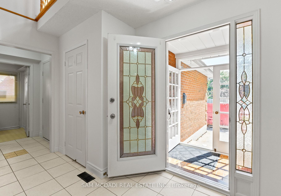 459-glenashton-drive-oakville-ontario-w12537034