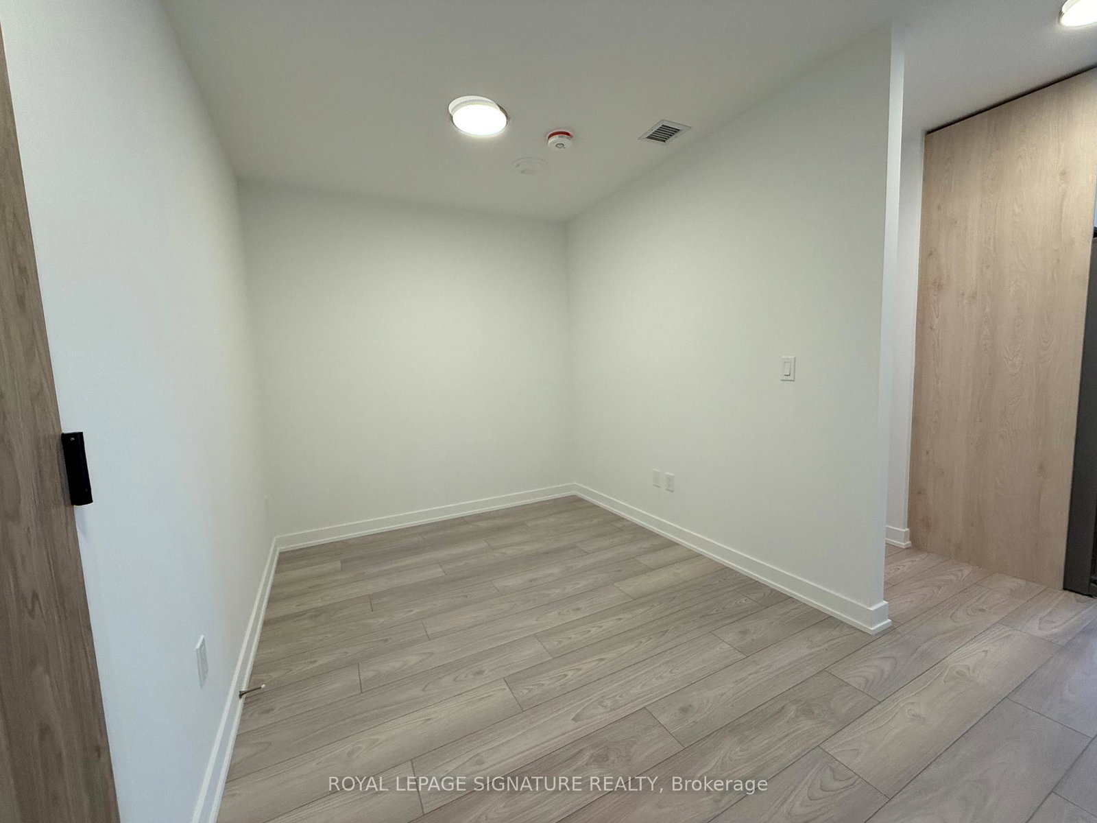 1007-the-queensway-etobicoke-ontario-w12537090