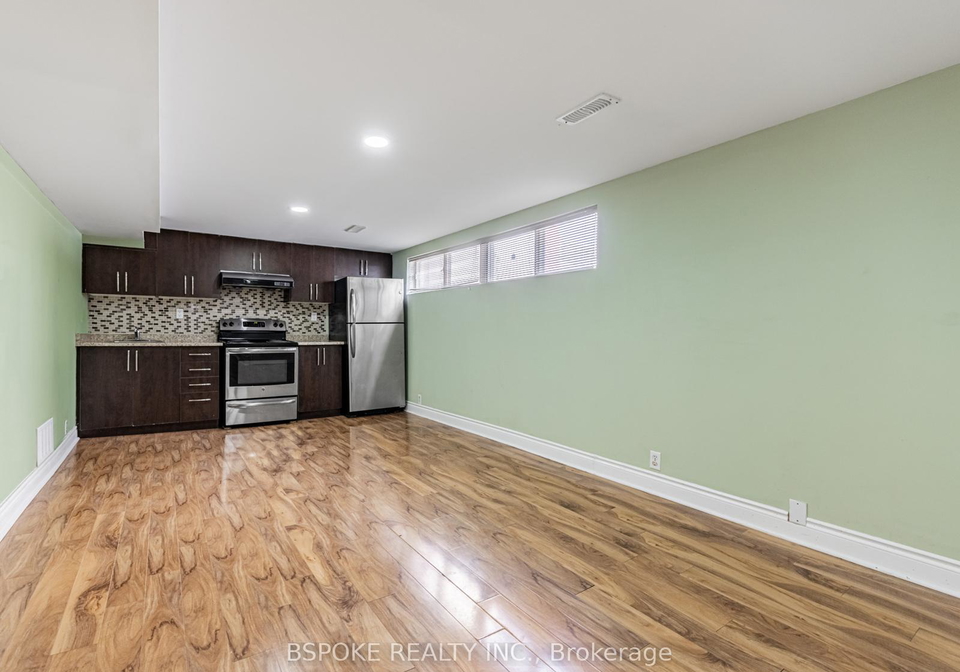 252-thistle-down-boulevard-etobicoke-ontario-w12537122