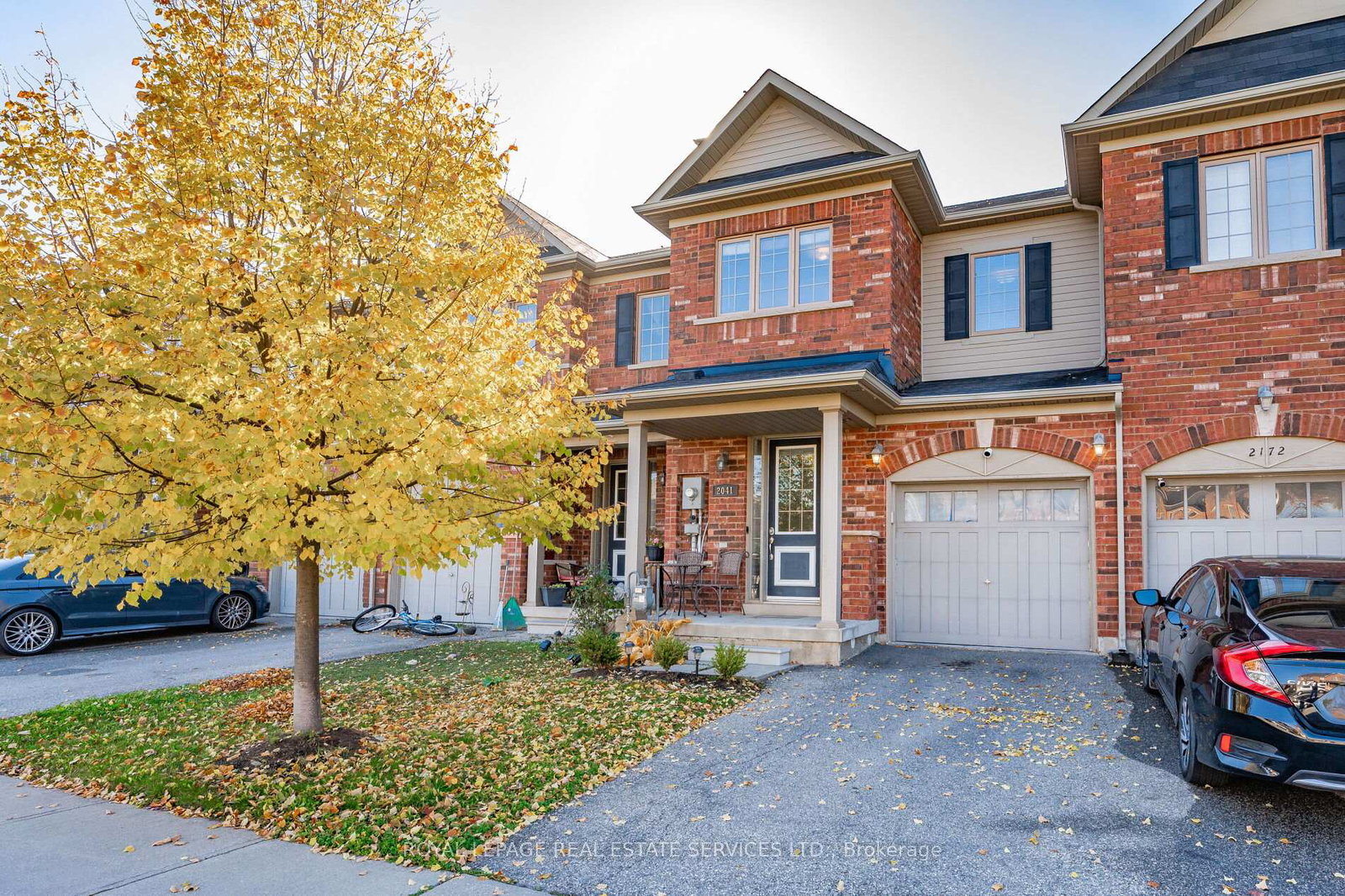 2041-fiddlers-way-oakville-ontario-w12537400