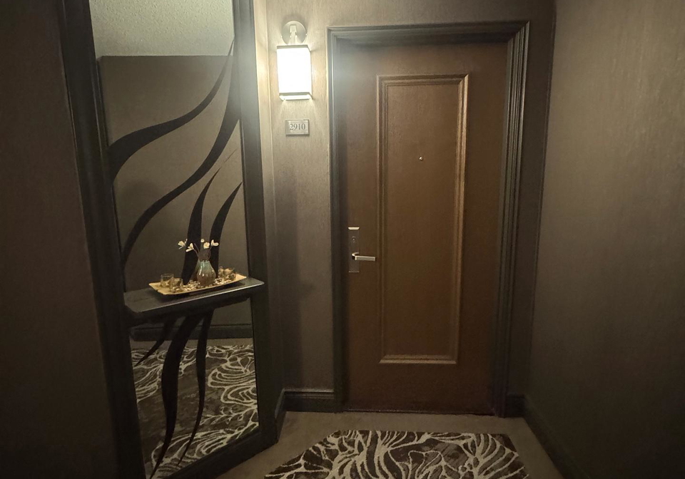 45-kingsbridge-garden-circle-mississauga-ontario-w12537586