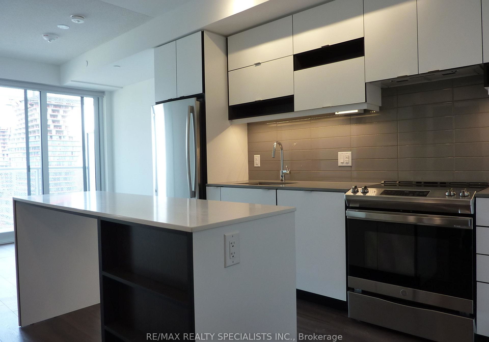 4065-confederation-parkway-mississauga-ontario-w12537660