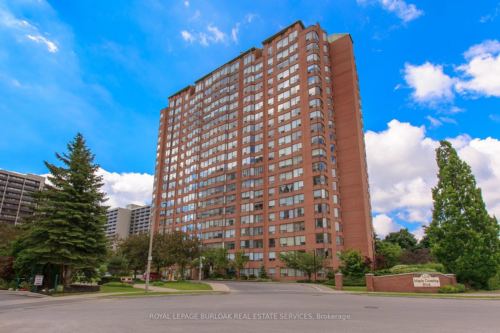 1270-maple-crossing-boulevard-burlington-ontario-w12538188