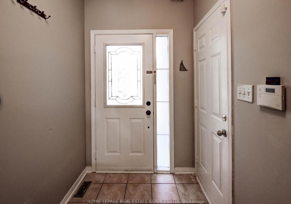 2431-newcastle-crescent-oakville-ontario-w12538194