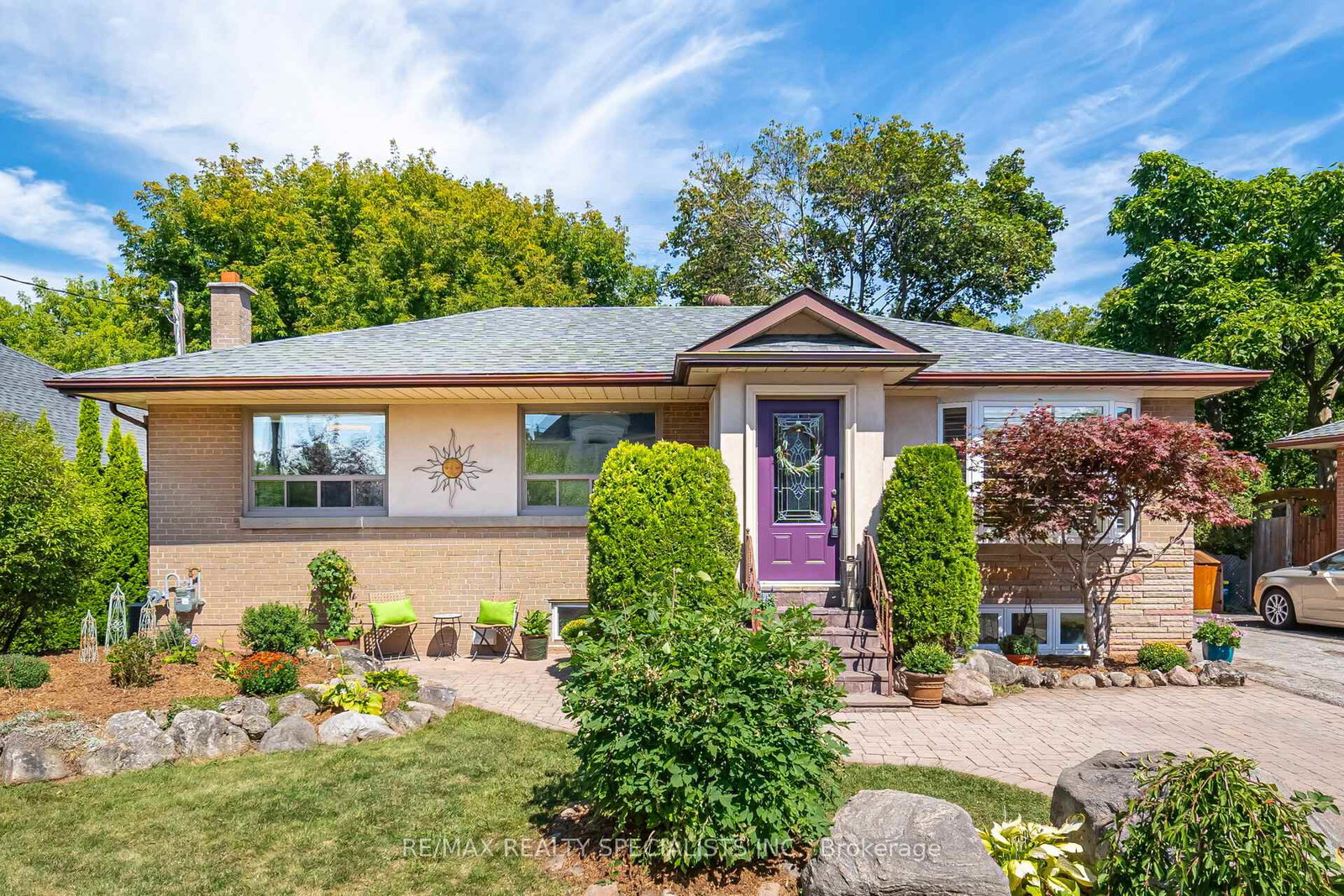1539-pembroke-drive-oakville-ontario-w12538284