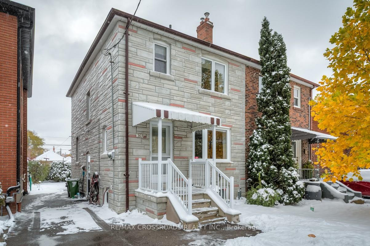 363-hopewell-avenue-north-york-ontario-w12538346