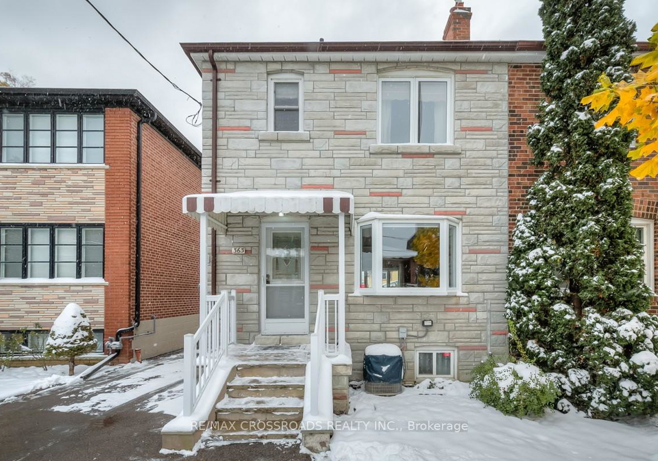 363-hopewell-avenue-north-york-ontario-w12538346