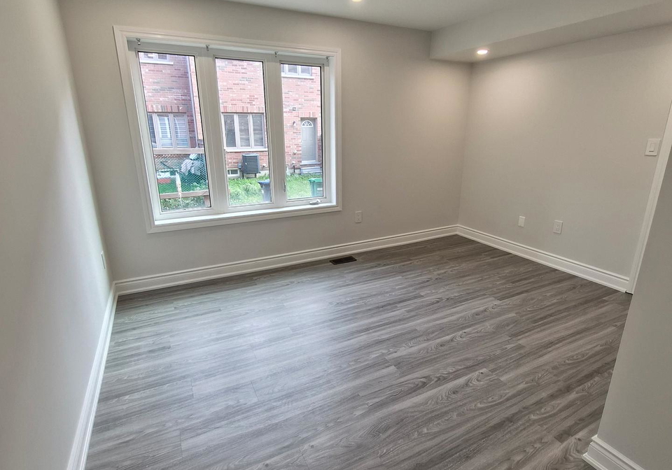 31-shiff-crescent-brampton-ontario-w12538902