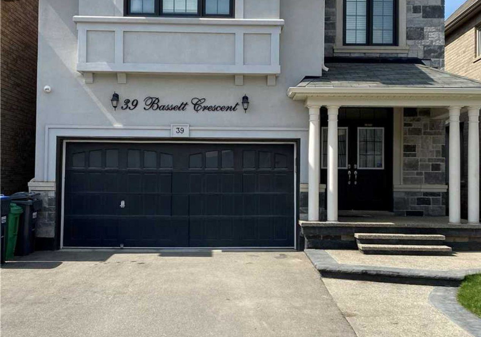 39-bassett-crescent-brampton-ontario-w12538936