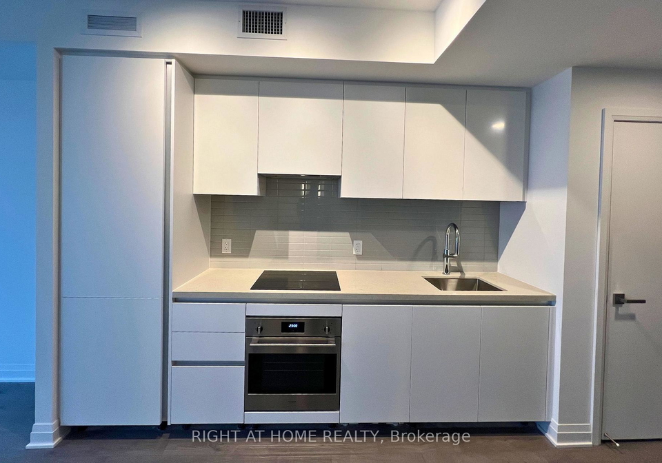 4015-the-exchange-mississauga-ontario-w12539366