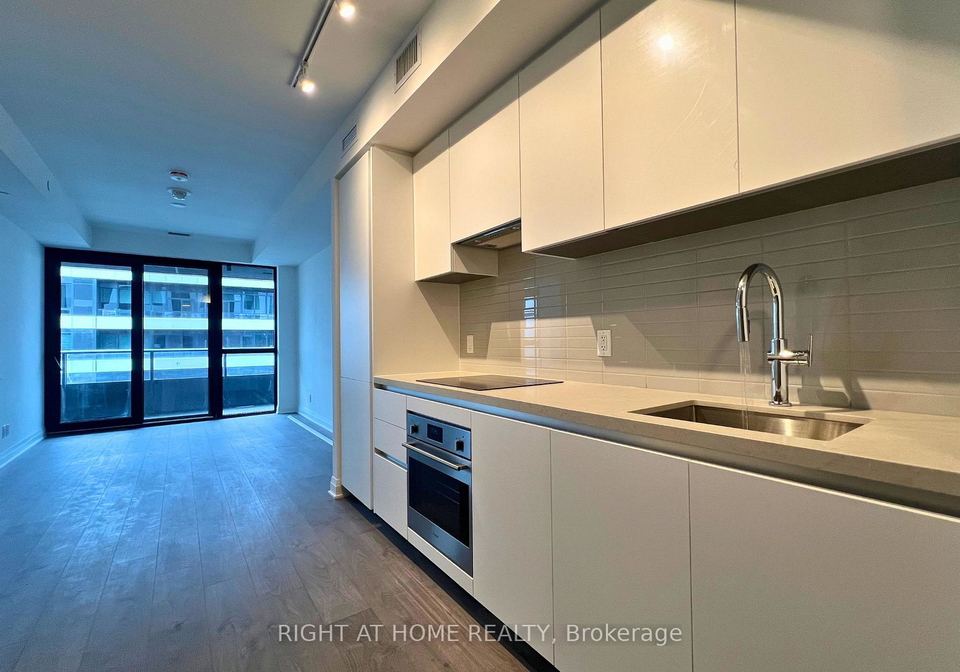 4015-the-exchange-mississauga-ontario-w12539366