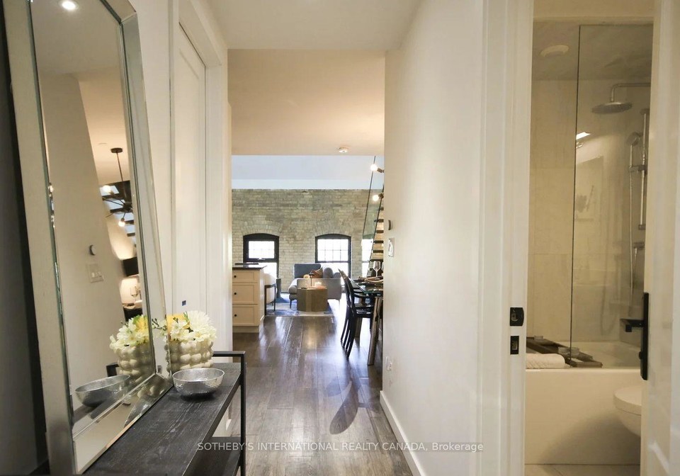 31-powerhouse-street-toronto-ontario-w12539472