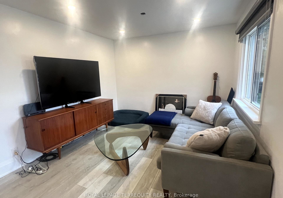 1280-coric-avenue-burlington-ontario-w12539526