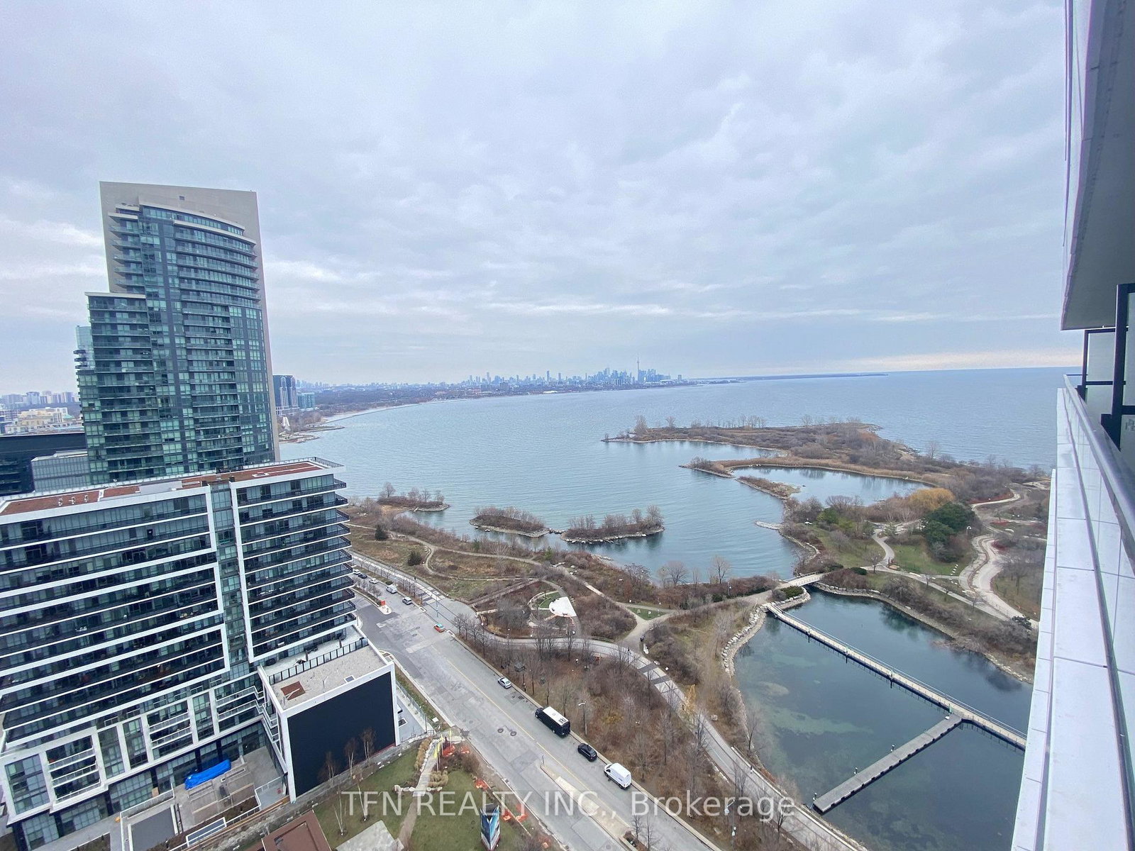 20-shore-breeze-drive-etobicoke-ontario-w12540066