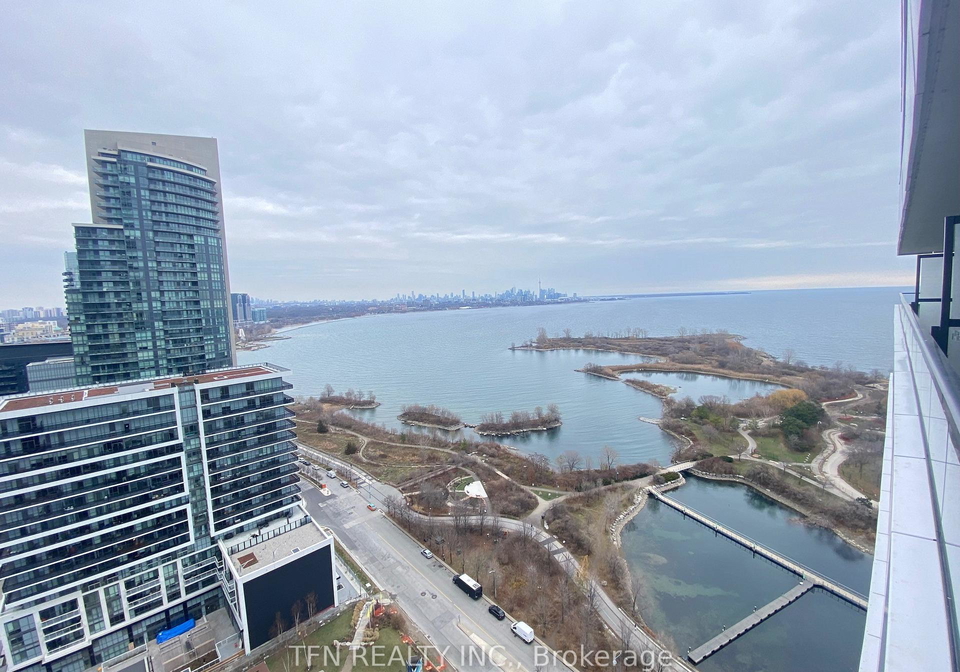 20-shore-breeze-drive-etobicoke-ontario-w12540066
