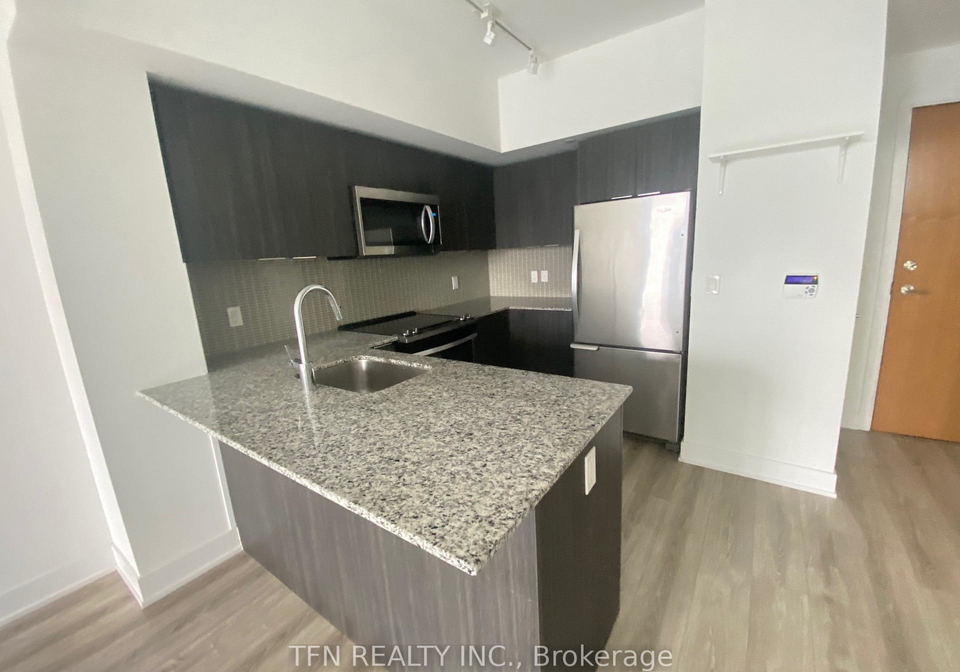 20-shore-breeze-drive-etobicoke-ontario-w12540066