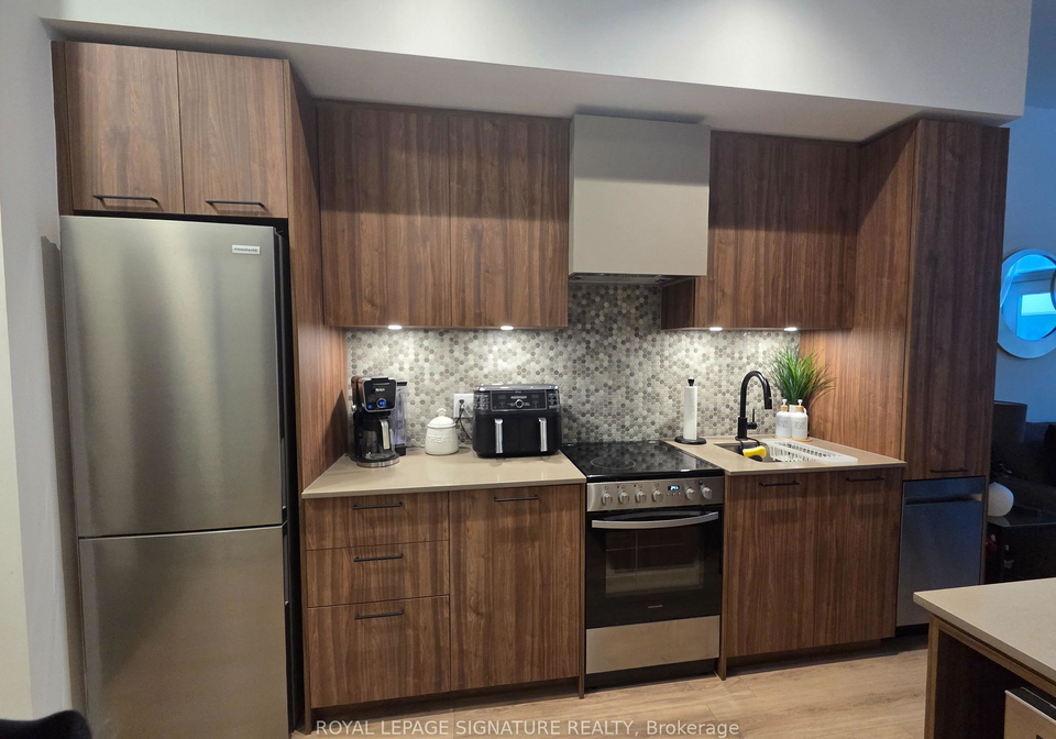 10-lagerfeld-drive-brampton-ontario-w12540226