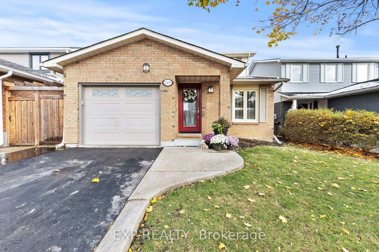 2203-hunt-crescent-burlington-ontario-w12540710