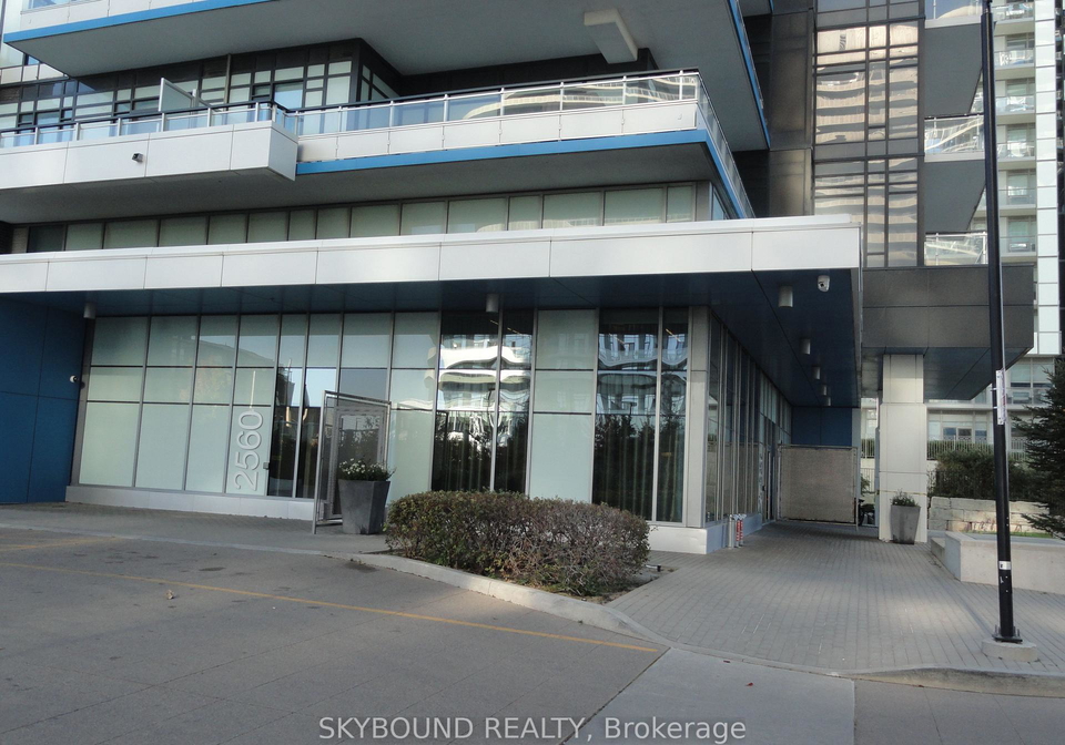 2560-eglinton-avenue-w-mississauga-ontario-w12541000