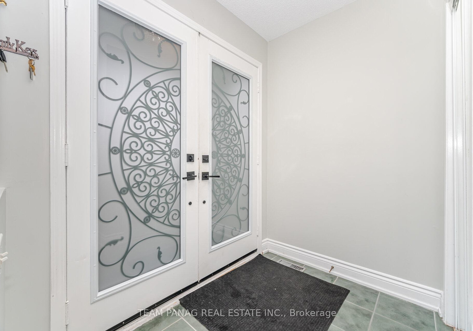 19-mount-fuji-crescent-brampton-ontario-w12541040