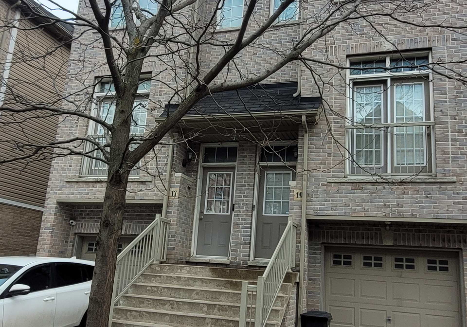 19-piggott-mews-north-york-ontario-w12541170