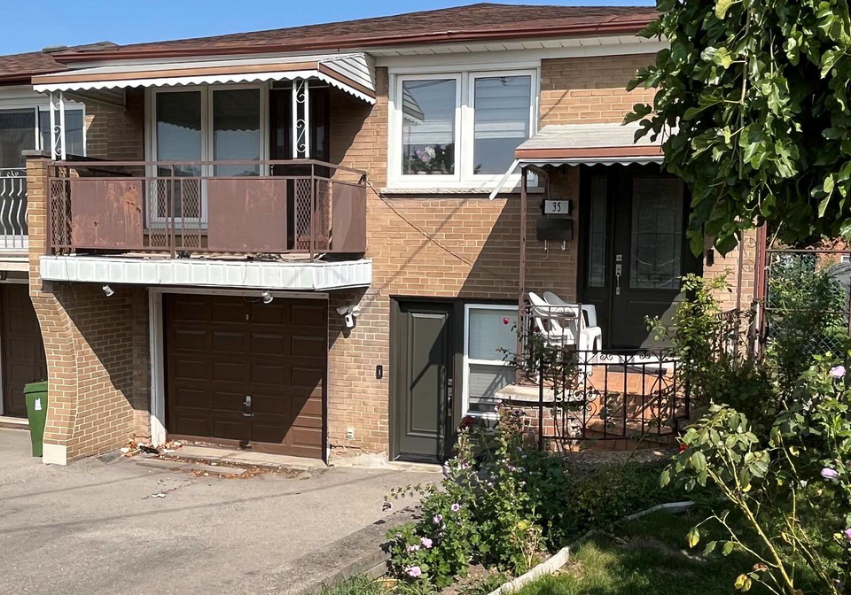 35-cobb-avenue-york-ontario-w12541646