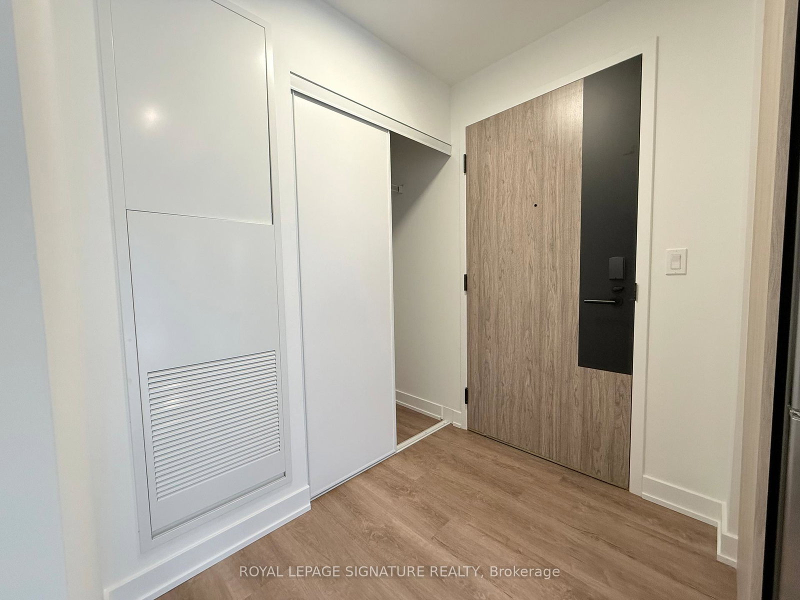 1007-the-queensway-etobicoke-ontario-w12541754