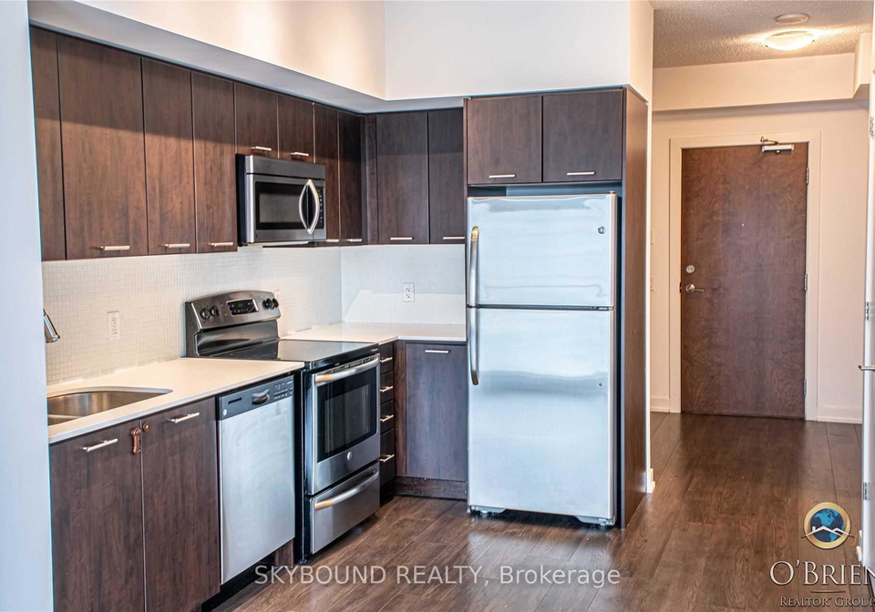 2220-lakeshore-boulevard-w-etobicoke-ontario-w12542114