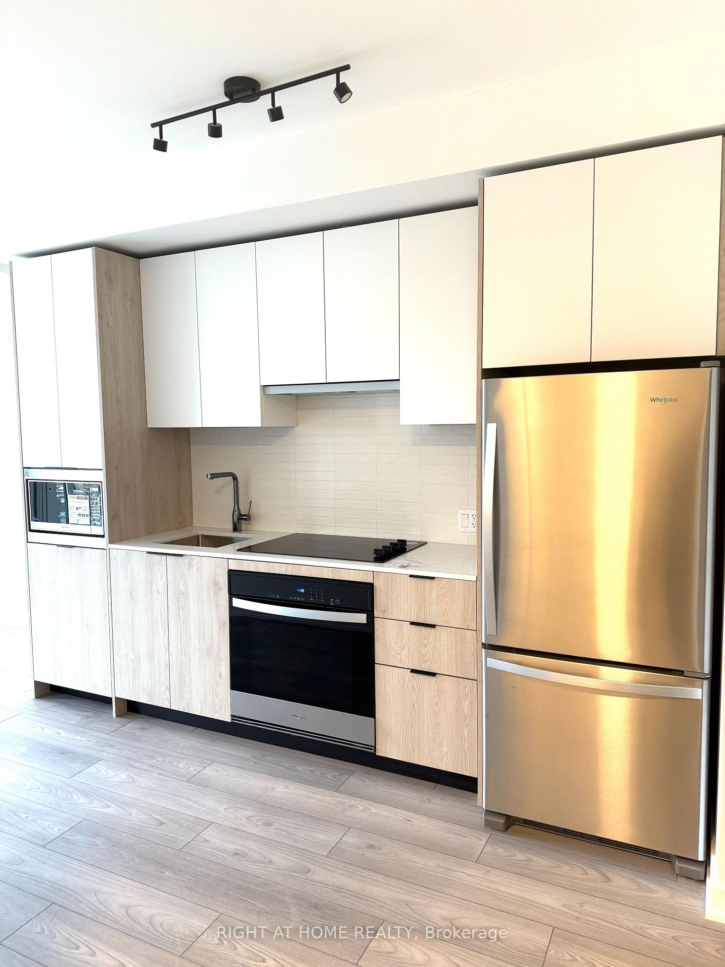 1007-the-queensway-etobicoke-ontario-w12542234