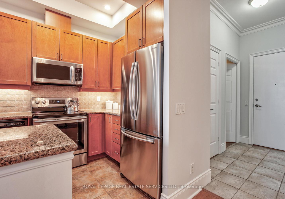 5233-dundas-street-w-etobicoke-ontario-w12542340