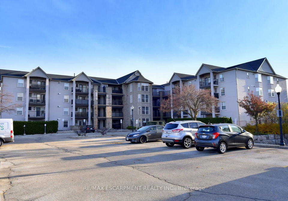 1421-walkers-line-burlington-ontario-w12542370