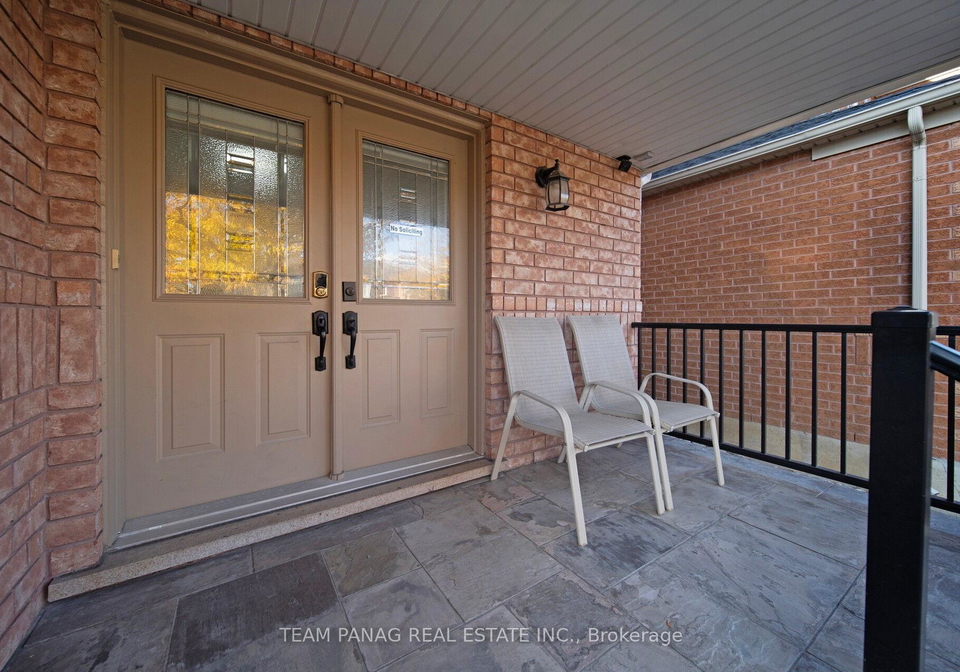 18-raccoon-street-brampton-ontario-w12542760