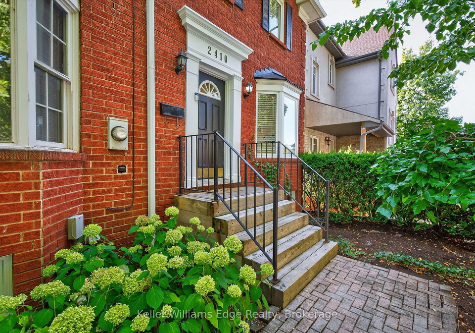 2410-marine-drive-oakville-ontario-w12542988