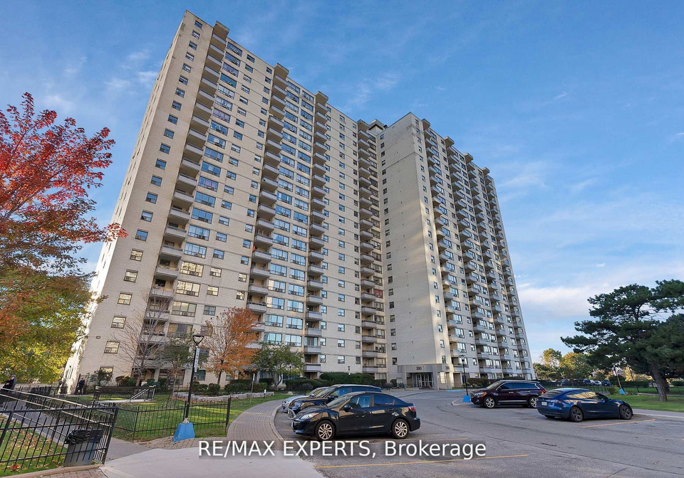 390-dixon-road-etobicoke-ontario-w12543010