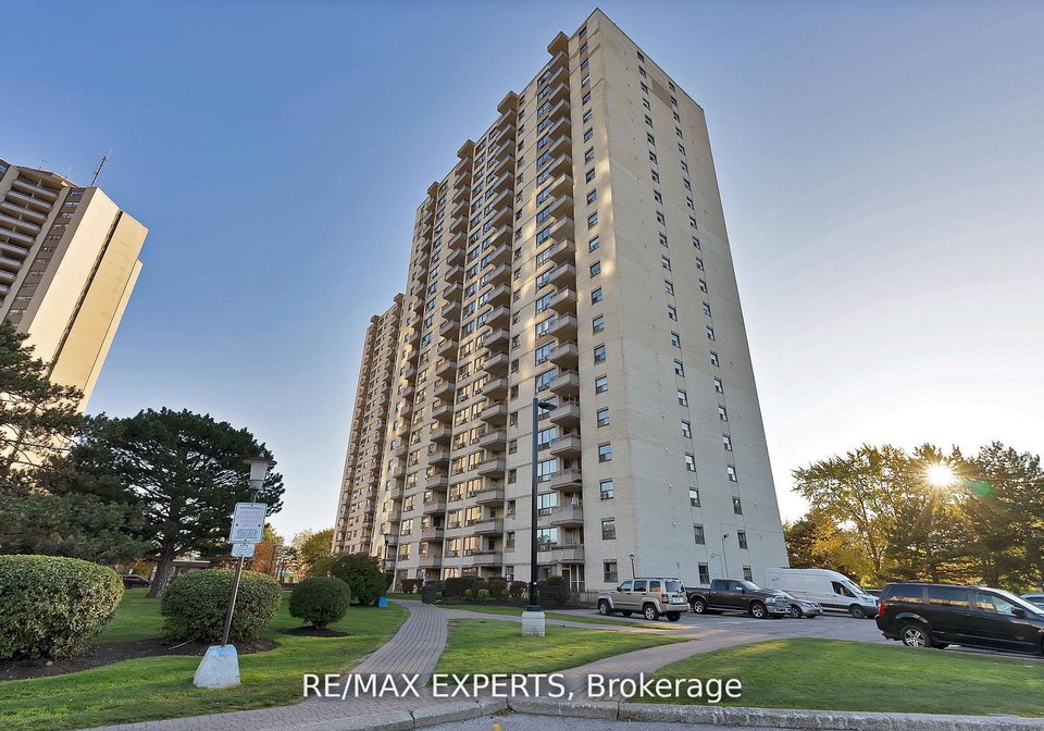 390-dixon-road-etobicoke-ontario-w12543010