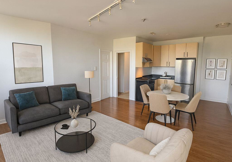3635-dundas-street-w-toronto-ontario-w12543316