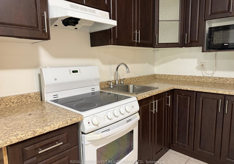 7655-wildfern-drive-mississauga-ontario-w12543426