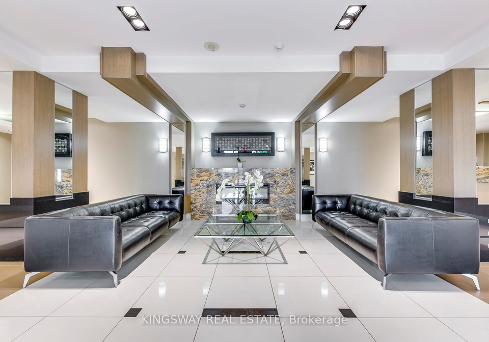1060-sheppard-avenue-w-york-ontario-w12543564