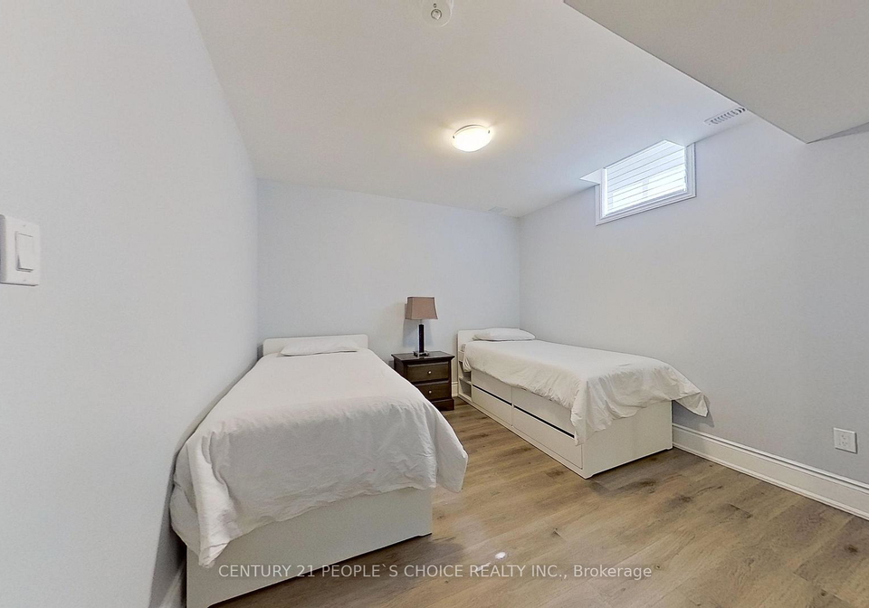 2195-dewsbury-drive-oakville-ontario-w12543652