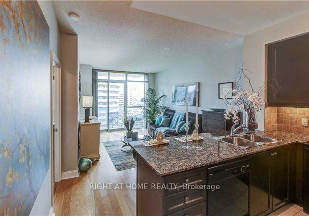 80-absolute-avenue-mississauga-ontario-w12543922
