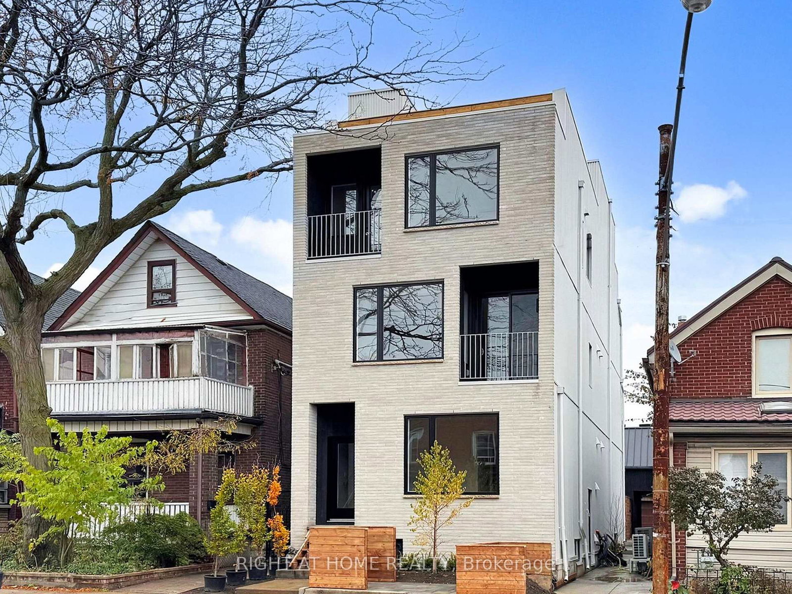 1137-dovercourt-road-toronto-ontario-w12543940