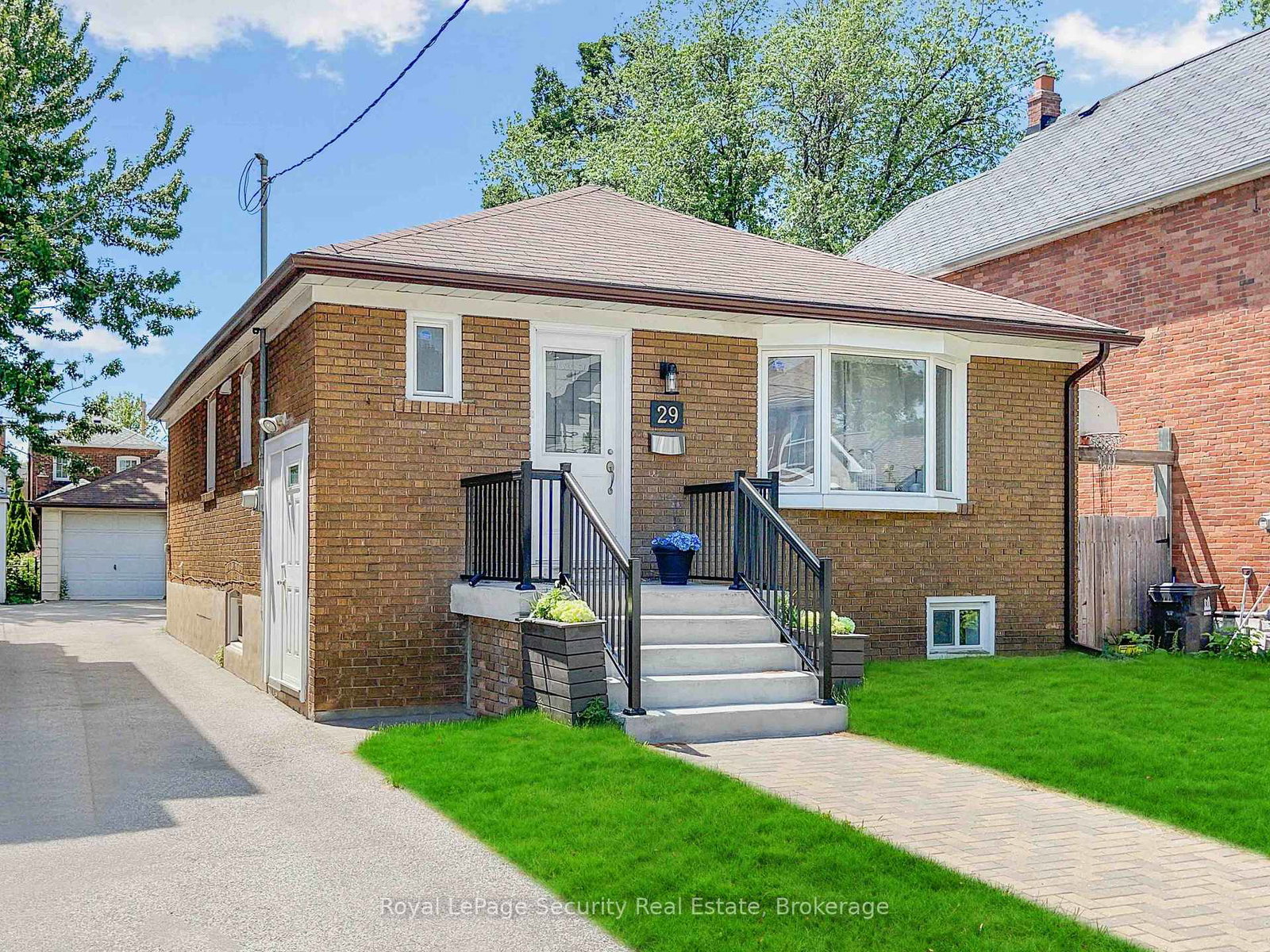 29-morland-road-toronto-ontario-w12544604