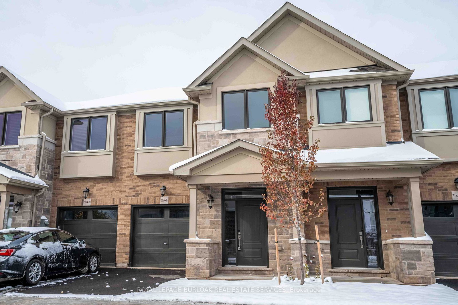 2184-postmaster-drive-oakville-ontario-w12544646
